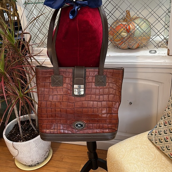 Dooney & Bourke Tote!! - Picture 6 of 12